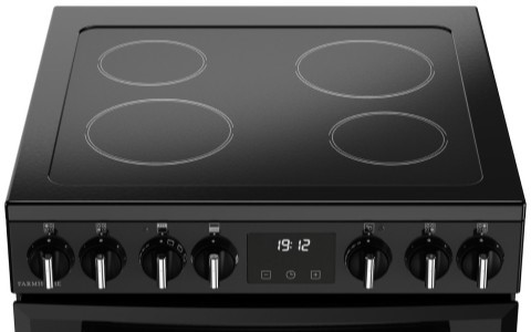 4 zone ceramic hob.