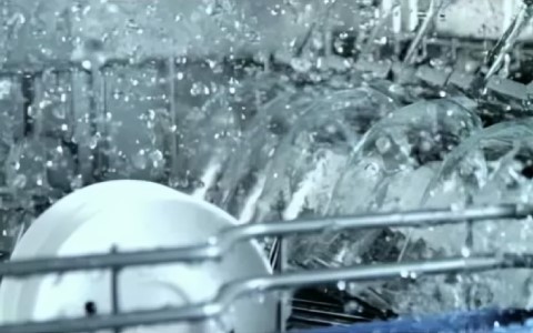 low water consumption dishwasher.