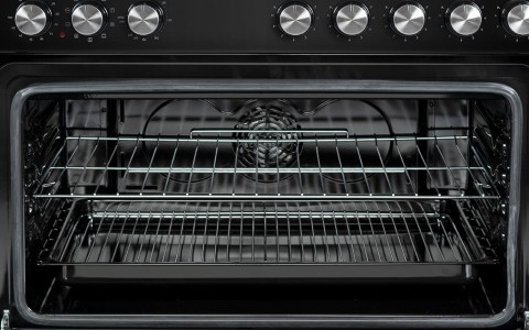 101L capacity oven.