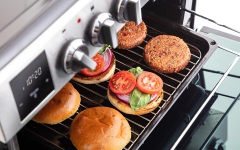 Upper Oven and Grill.