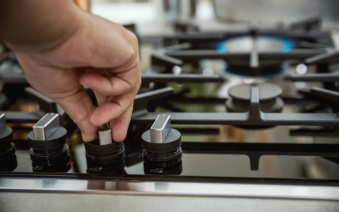 Neff Ergonomic Controls.