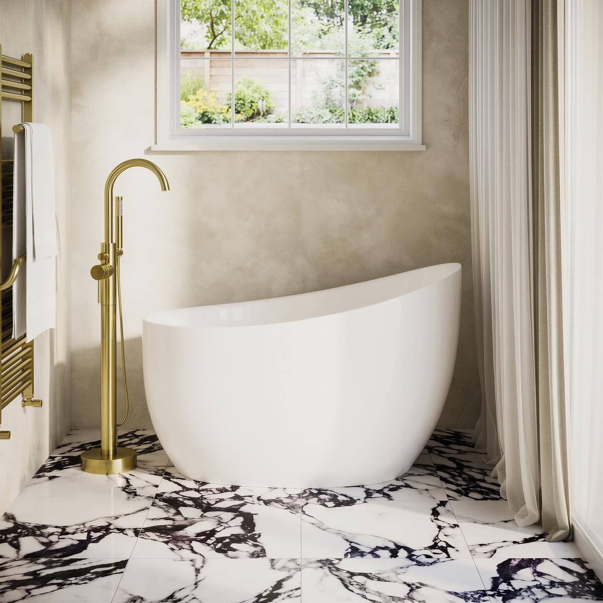 Freestanding Japanese Soaking Deep Slipper Bath With Seat 1200 x 730mm - Sosa
