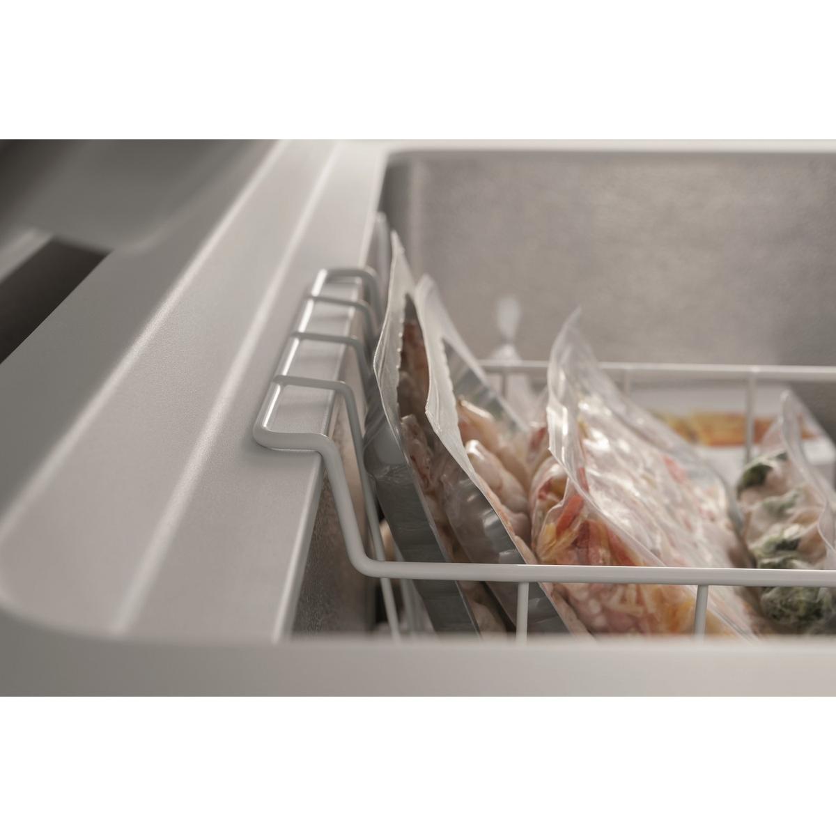 Refurbished Whirlpool 312 Litre Chest Freezer - White