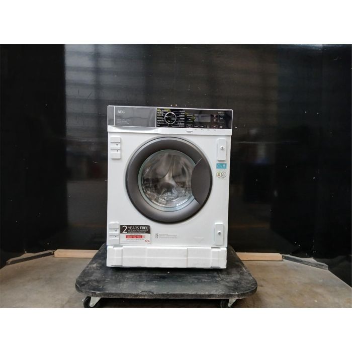GRADE A2 - AEG 8000 Series ProSteam 8kg Wash 4kg Dry 1600rpm Integrated Washer Dryer - White
