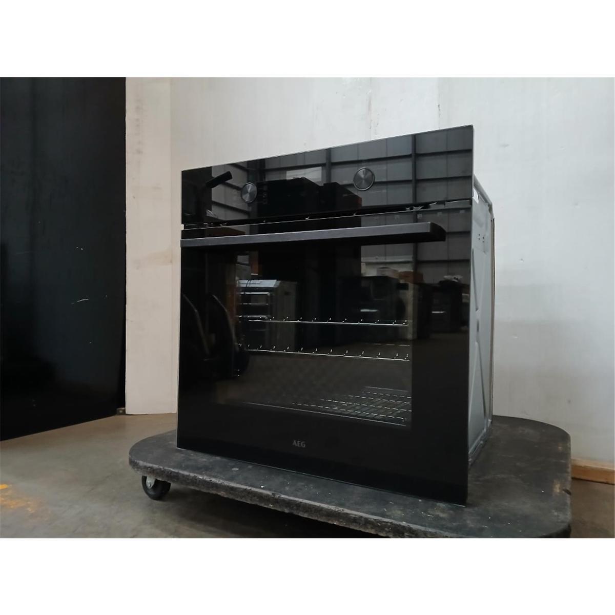 GRADE A2 - AEG 5000 Series OU5AB20CK Electric Single Oven - Black