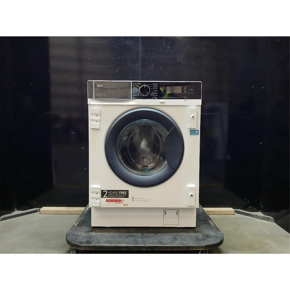 GRADE A2 - AEG 7000 Series ProSteam 8KG 1600rpm Integrated Washing Machine - White image 1
