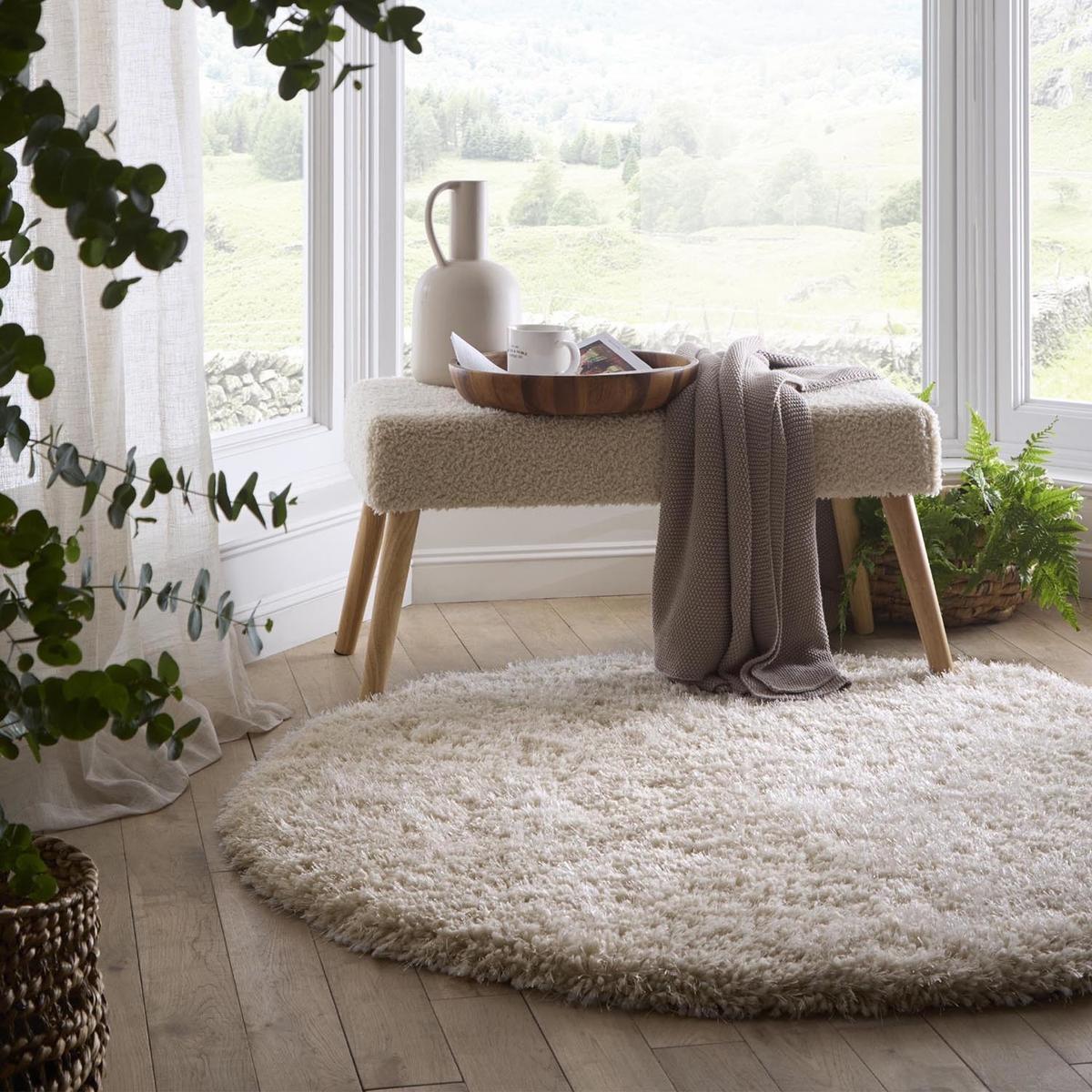 GRADE A1 - Shaggy Cream Round Rug - 133 x 133 cm - Chicago - Origins